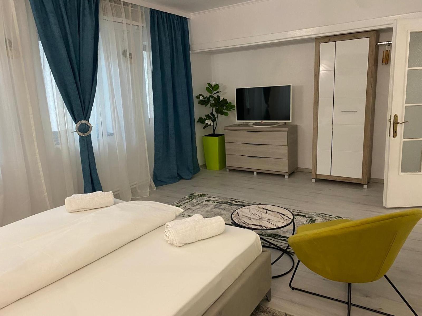 Hotel Green House Craiova Exterior photo